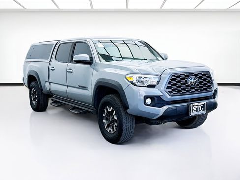 Used 2021 Toyota Tacoma TRD Off-Road w/ Technology Package image 3
