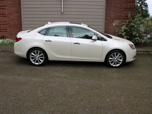 Used 2014 Buick Verano Leather FWD image 11