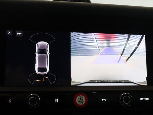 New 2026 Porsche Macan image 20