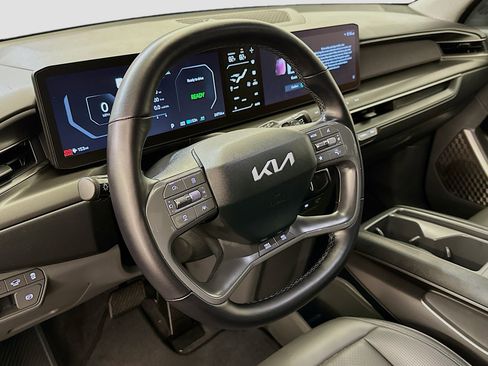 Used 2024 Kia EV9 Wind image 18