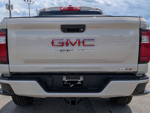 New 2026 GMC Canyon AT4 w/ Technology Plus Package AWD/4WD image 9