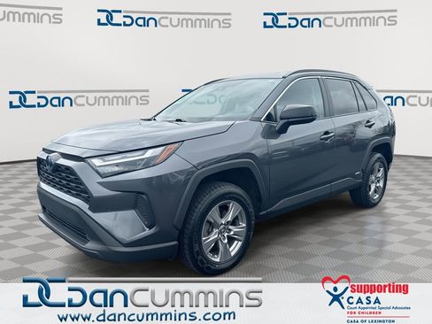 Used 2023 Toyota RAV4 LE AWD/4WD image 1