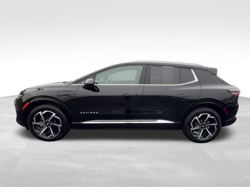 Certified 2025 Chevrolet Equinox EV LT FWD image 4