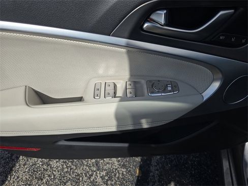 Used 2024 Genesis G70 2.5T w/ Sport Prestige Package image 14