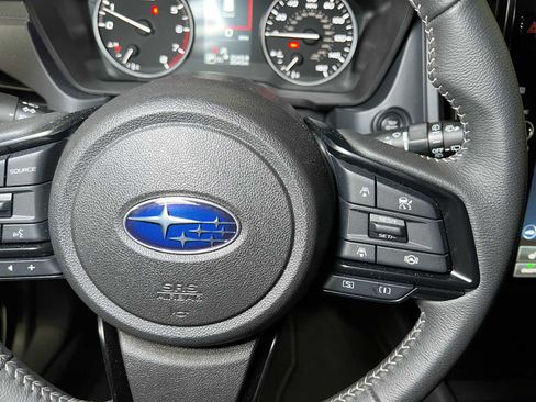 Used 2025 Subaru Forester Premium image 28