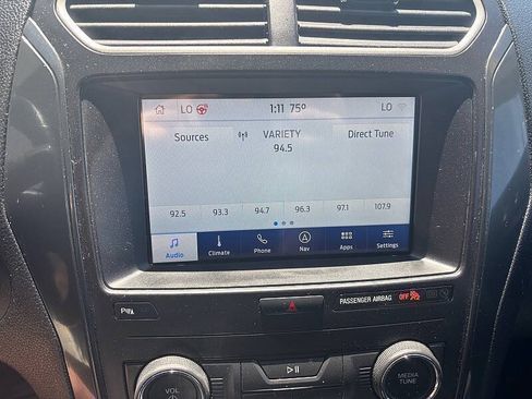 Used 2018 Ford Explorer XLT w/ Equipment Group 202A AWD/4WD image 63