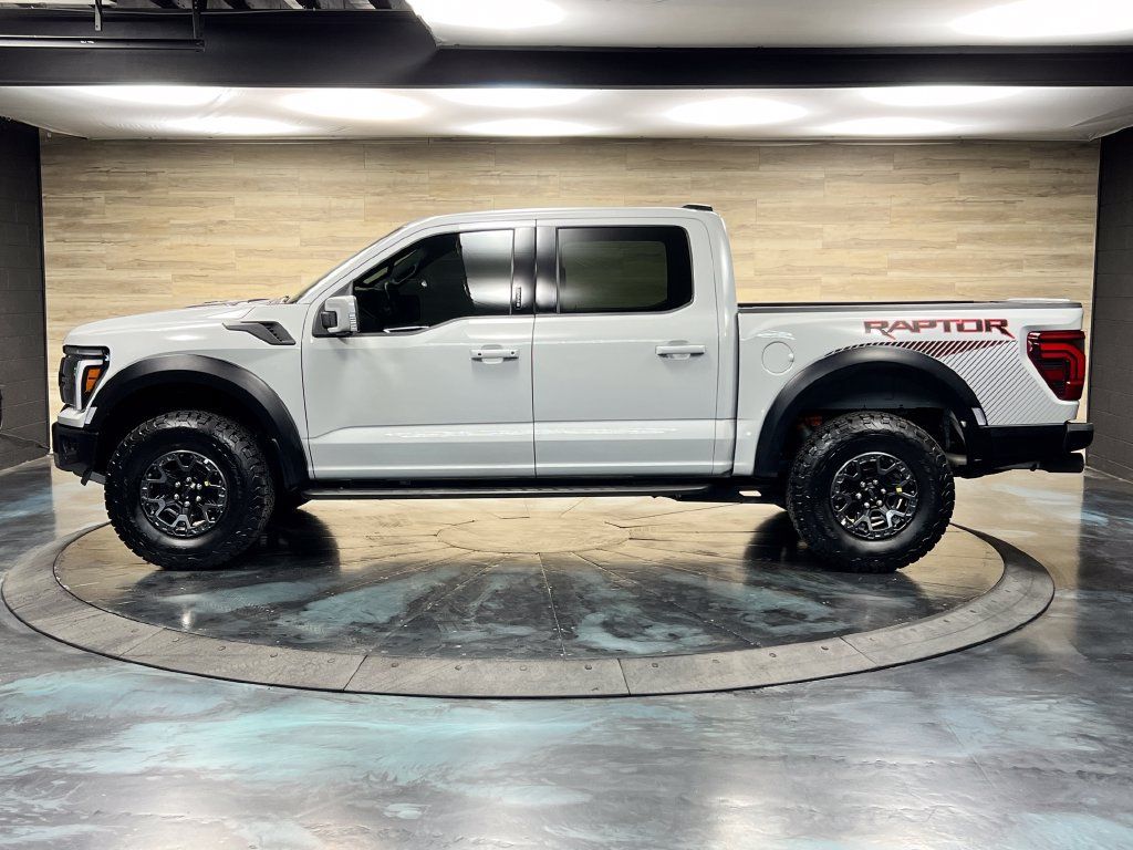 Used 2024 Ford F150 Raptor AWD/4WD image 11