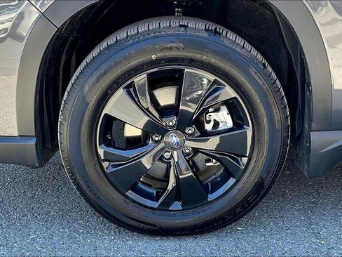 Certified 2026 Subaru Ascent Premium AWD/4WD image 16