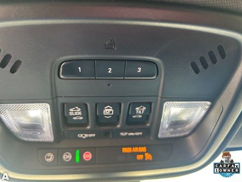 Used 2023 Chevrolet Traverse High Country w/ LPO, Floor Liner Package AWD/4WD image 29