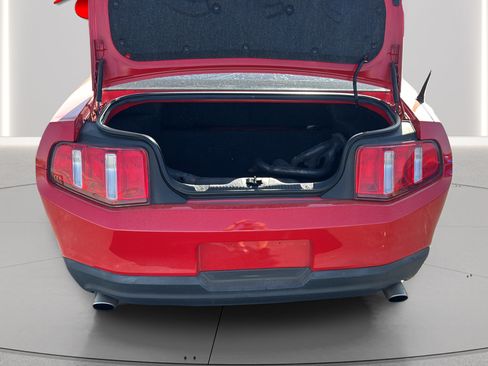 Used 2010 Ford Mustang GT RWD image 21
