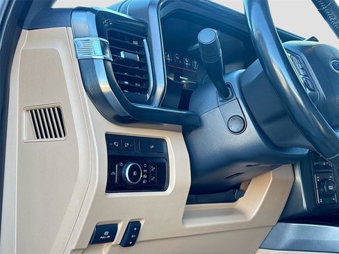 Used 2023 Ford F250 Lariat w/ Chrome Package image 11