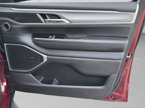 New 2026 Jeep Grand Wagoneer Limited image 35