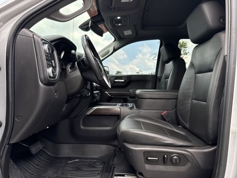 Used 2019 GMC Sierra 1500 SLT w/ SLT Premium Plus Package AWD/4WD image 16