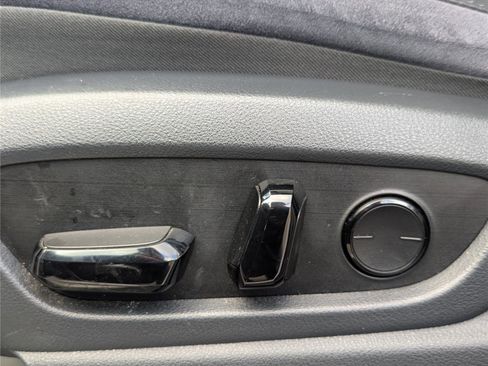 Used 2023 Lexus RZ 450e Premium image 22