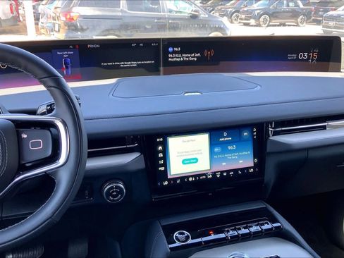 New 2026 Lincoln Navigator L Reserve AWD/4WD image 6