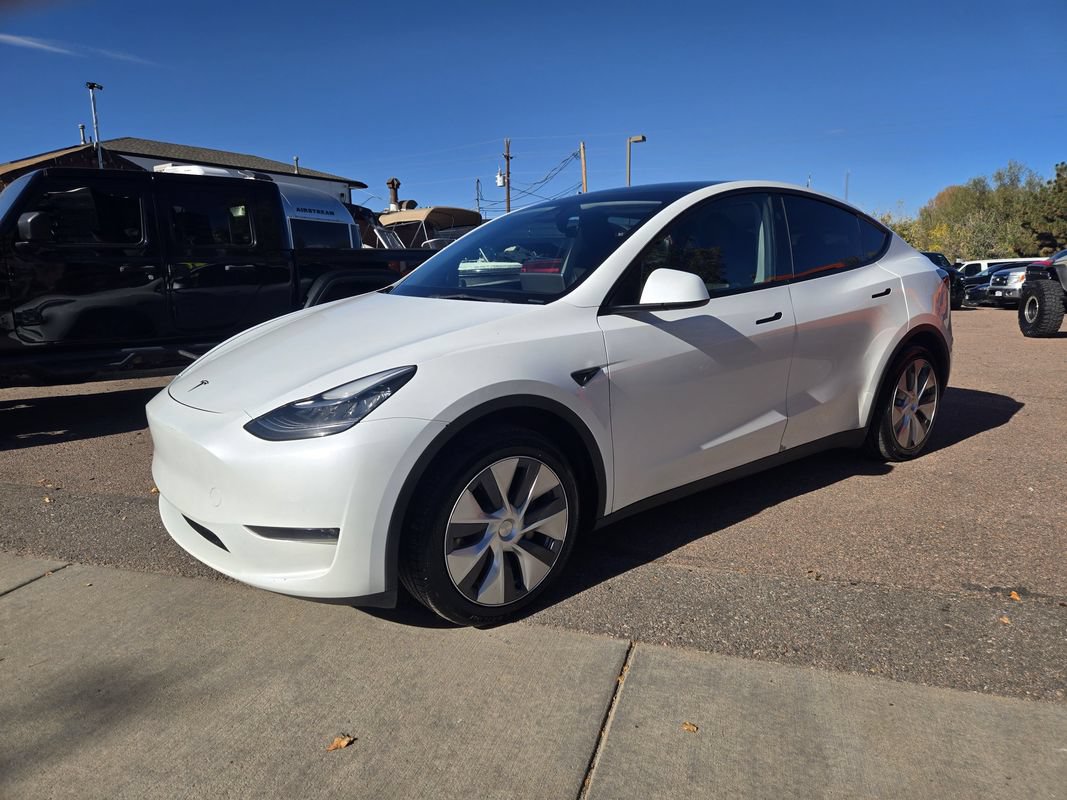 Used 2023 Tesla Model Y Long Range AWD/4WD image 4