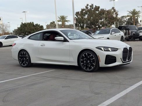 Used 2026 BMW 430i Coupe w/ M Sport Package RWD image 4