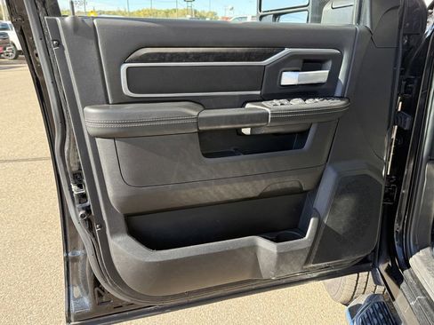 Used 2024 RAM 2500 Big Horn image 11