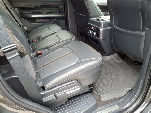 Certified 2023 Ford Expedition Platinum AWD/4WD image 11