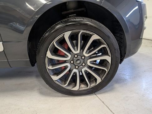 Used 2016 Land Rover Range Rover Supercharged image 12