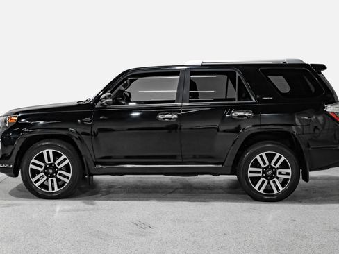 Used 2018 Toyota 4Runner Limited RWD image 9