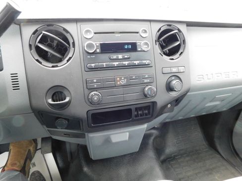 Used 2015 Ford F250 XL image 8