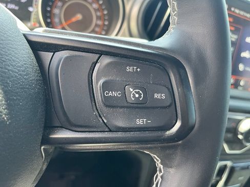 Used 2021 Jeep Gladiator Sport AWD/4WD image 16