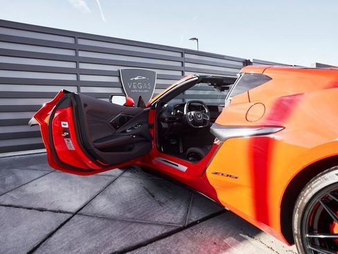 Used 2023 Chevrolet Corvette Z06 RWD image 31