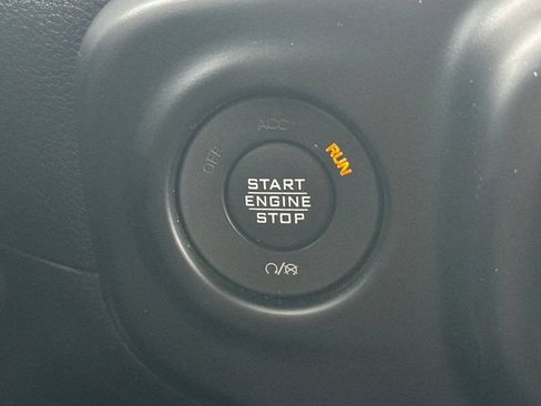 Used 2022 Jeep Wrangler Unlimited Sport AWD/4WD image 23