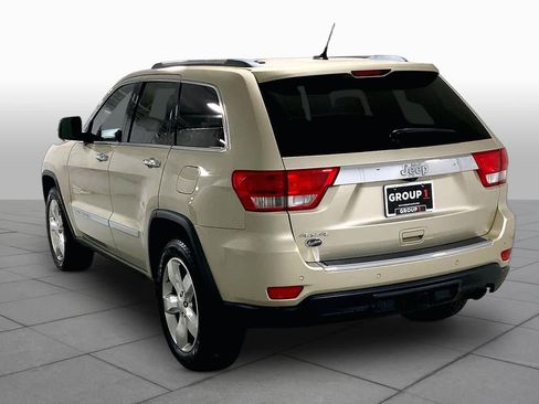 Used 2011 Jeep Grand Cherokee Overland Summit AWD/4WD image 11