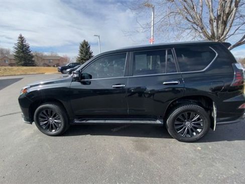 Used 2023 Lexus GX 460 Luxury w/ Sport Design Package image 5