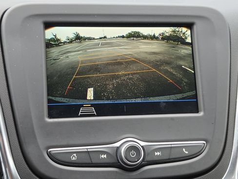 Used 2019 Chevrolet Equinox LT AWD/4WD image 11