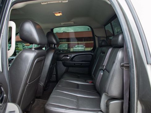 Used 2013 Chevrolet Silverado 3500 LTZ AWD/4WD image 28