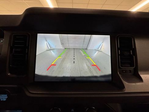 New 2025 Ford Bronco Badlands image 16