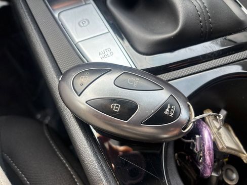 Used 2025 Hyundai Elantra SEL image 27