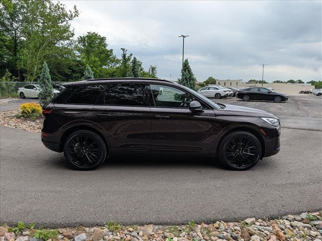 Certified 2023 Lincoln Corsair Reserve w/ Equipment Group 201A AWD/4WD image 6