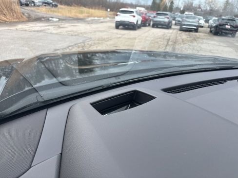 Used 2019 GMC Yukon SLT w/ Graphite Performance Edition image 16