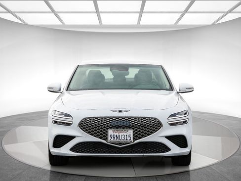 Used 2025 Genesis G70 2.5T image 6