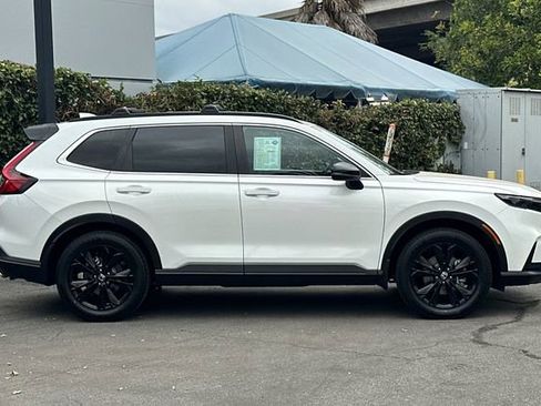 Certified 2023 Honda CR-V Sport Touring image 3