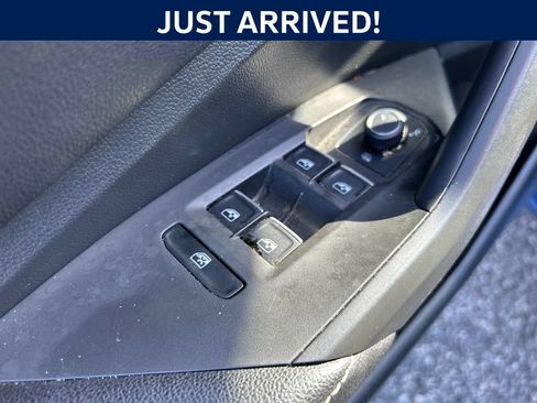 Used 2023 Volkswagen Jetta S FWD image 9