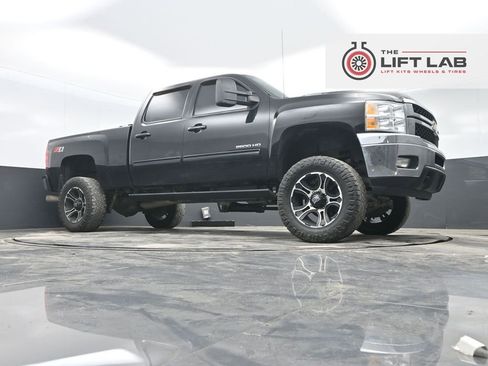 Used 2012 Chevrolet Silverado 2500 LTZ w/ Suspension Package, Off-Road AWD/4WD image 40