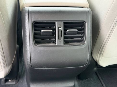 Used 2019 Honda Accord EX image 31