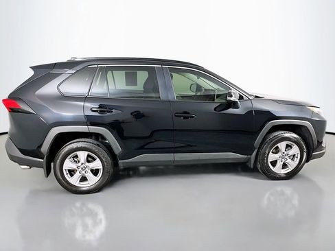 Used 2025 Toyota RAV4 XLE w/ Convenience Package image 5