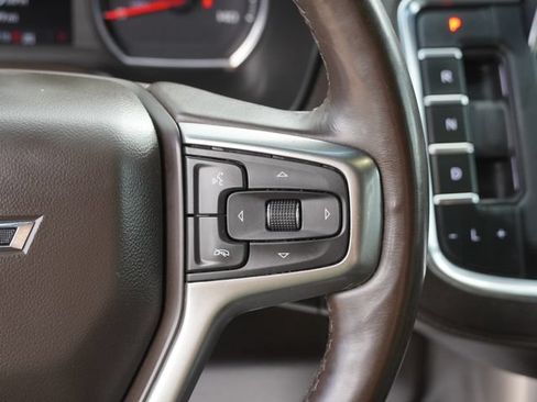 Used 2021 Chevrolet Suburban Z71 w/ Luxury Package AWD/4WD image 27