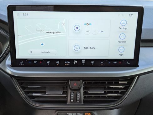 Certified 2025 Ford Escape SE image 18