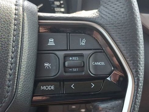 Used 2023 Toyota Tundra Limited AWD/4WD image 28