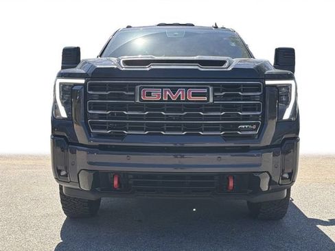 Used 2025 GMC Sierra 2500 AT4 w/ AT4 Premium Plus Package AWD/4WD image 36