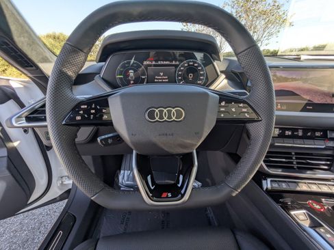 New 2026 Audi S e-tron GT Prestige image 32