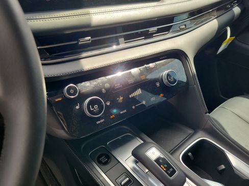 Used 2026 INFINITI QX60 Pure w/ Cargo Package image 18