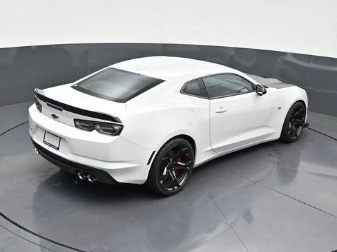 Used 2019 Chevrolet Camaro SS image 19